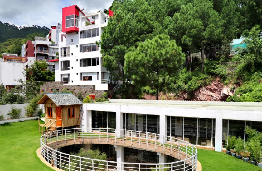Shoolini University